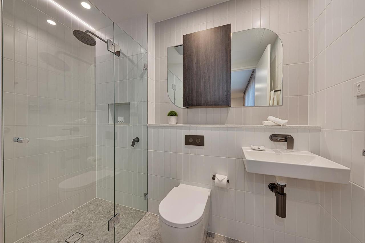 Littomore Suites Kingswood 펜리스 외부 사진