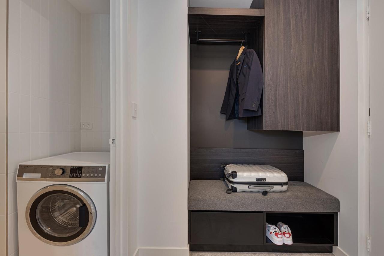 Littomore Suites Kingswood 펜리스 외부 사진