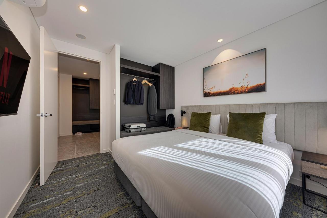 Littomore Suites Kingswood 펜리스 외부 사진